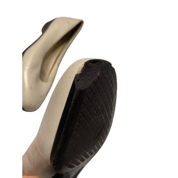 Flawed Rockport Beige Square Toe Low Heel Shoes Womens 8M Dry Rot Art Project - Picture 7 of 12